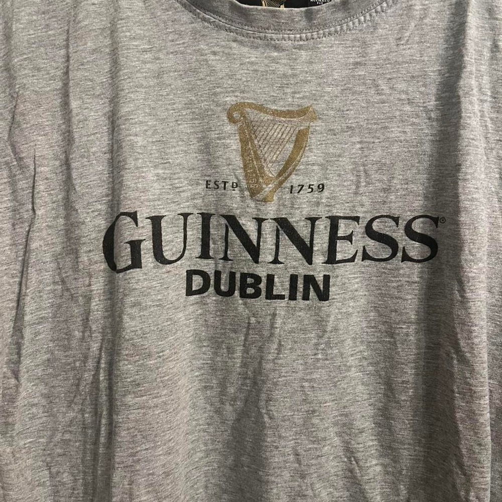 Guinness Dublin T shirt Women's medium fit graphic shirt